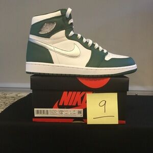 Jordan 1 high Og Gorge Green. Size 10! Priced to move!!!